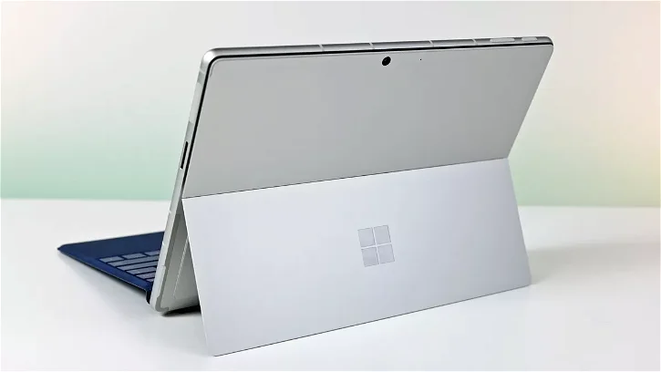 Immagine di Microsoft punta su ARM, i nuovi Surface pronti a dare battaglia ai Macbook?