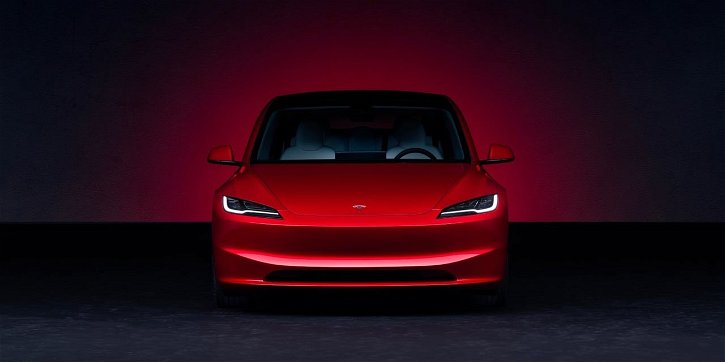 Immagine di La Model 3 ad alte prestazioni potrebbe diventare una nuova Plaid