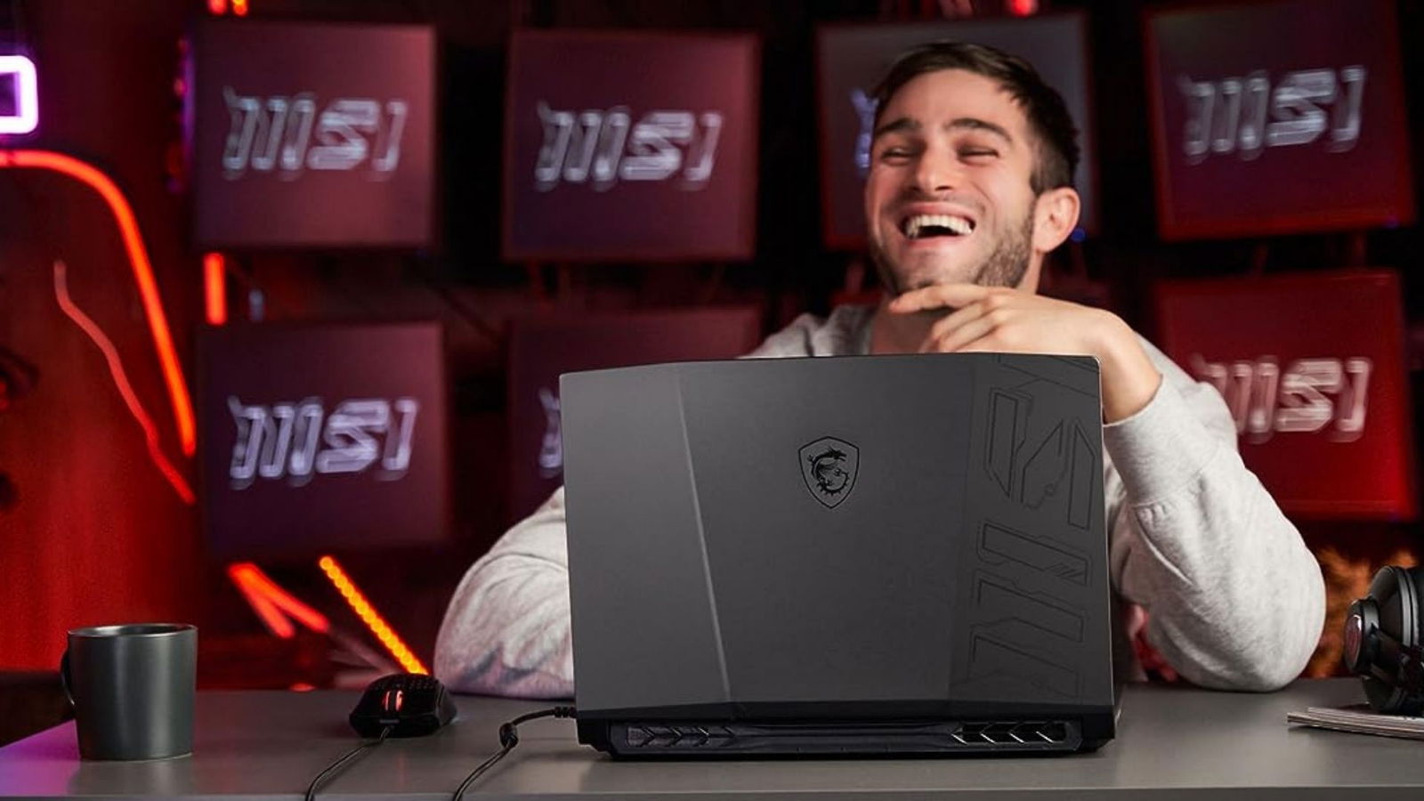 Immagine di MSI Pulse, notebook gaming con RTX 4060 al minimo storico