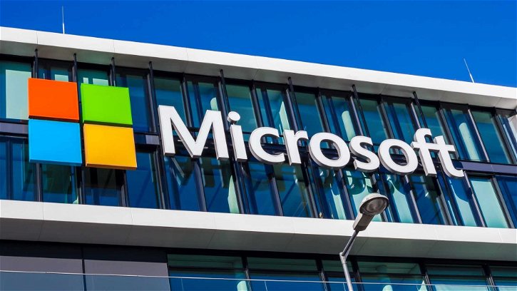 Immagine di Microsoft vittima di attacco informatico, sistemi violati e mail rubate