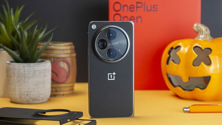 Immagine di OnePlus Open 2 sarà il pieghevole da volere? Batteria enorme, ricarica wireless e fotocamere di qualità