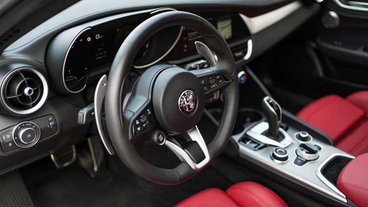 Immagine di Alfa Romeo Giulia 2023 (benzina), cosa ci piace cosa no | La nostra prova
