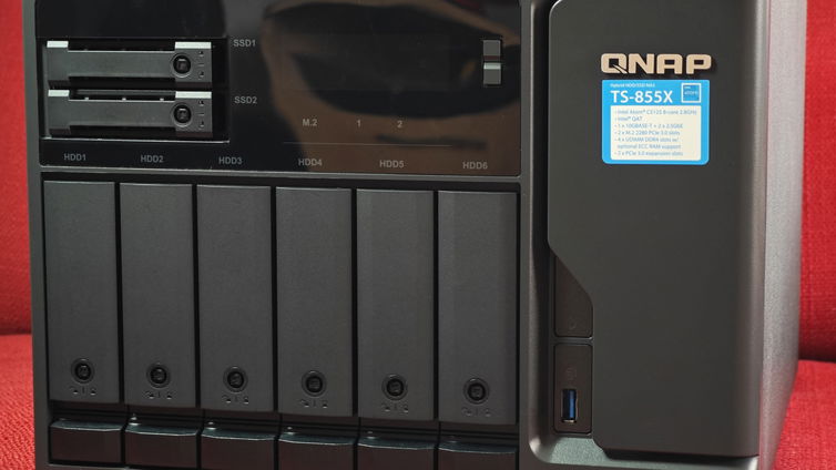 Immagine di QNAP TS-855X: un NAS di fascia alta dall’enorme potenza e flessibilità