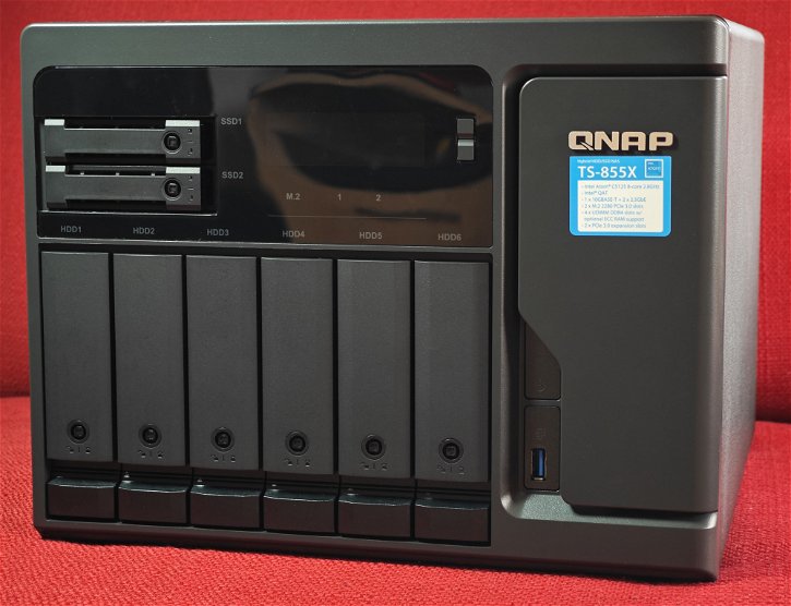 Immagine di QNAP TS-855X: un NAS di fascia alta dall’enorme potenza e flessibilità