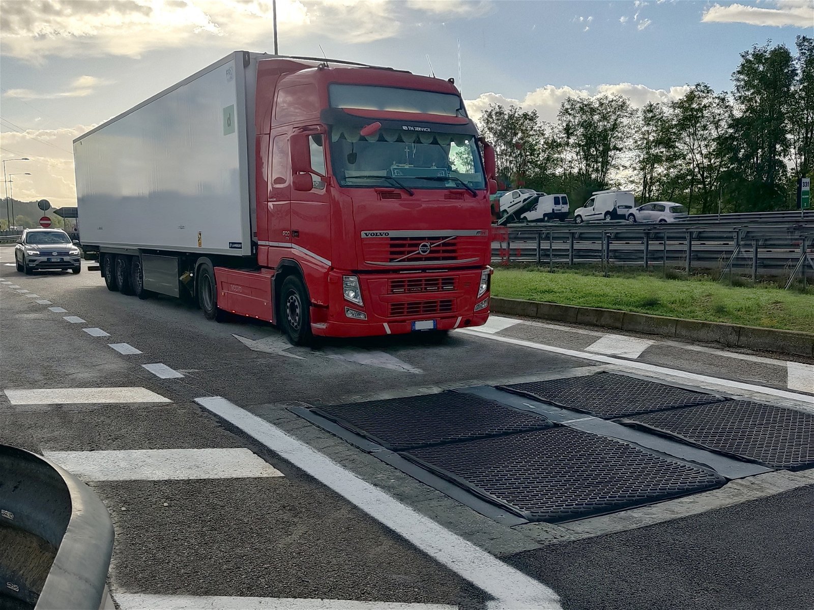 Immagine di Autostrade italiane, progetto avveniristico recupera l'energia cinetica delle auto