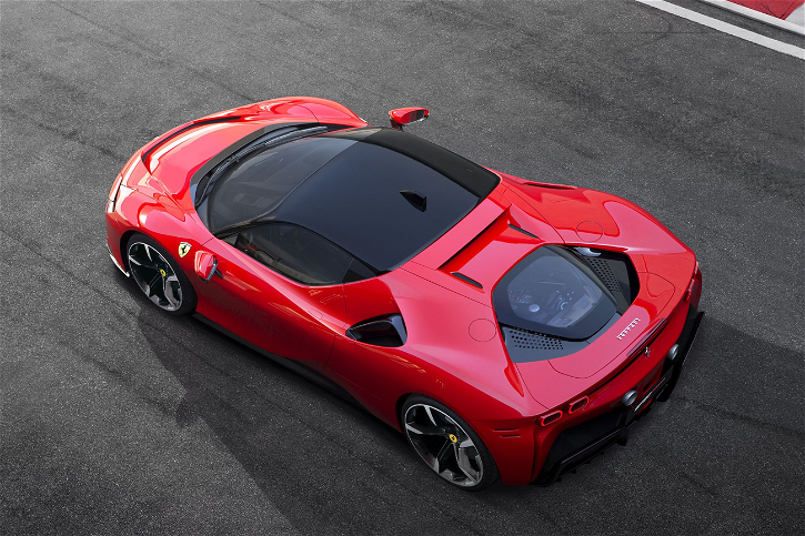 Immagine di La nuova Ferrari elettrica avrà i motori dove non ti aspetti
