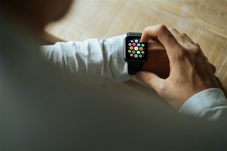 Immagine di Apple usa la paura per vendervi gli smartwatch