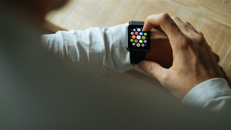 Immagine di Apple usa la paura per vendervi gli smartwatch