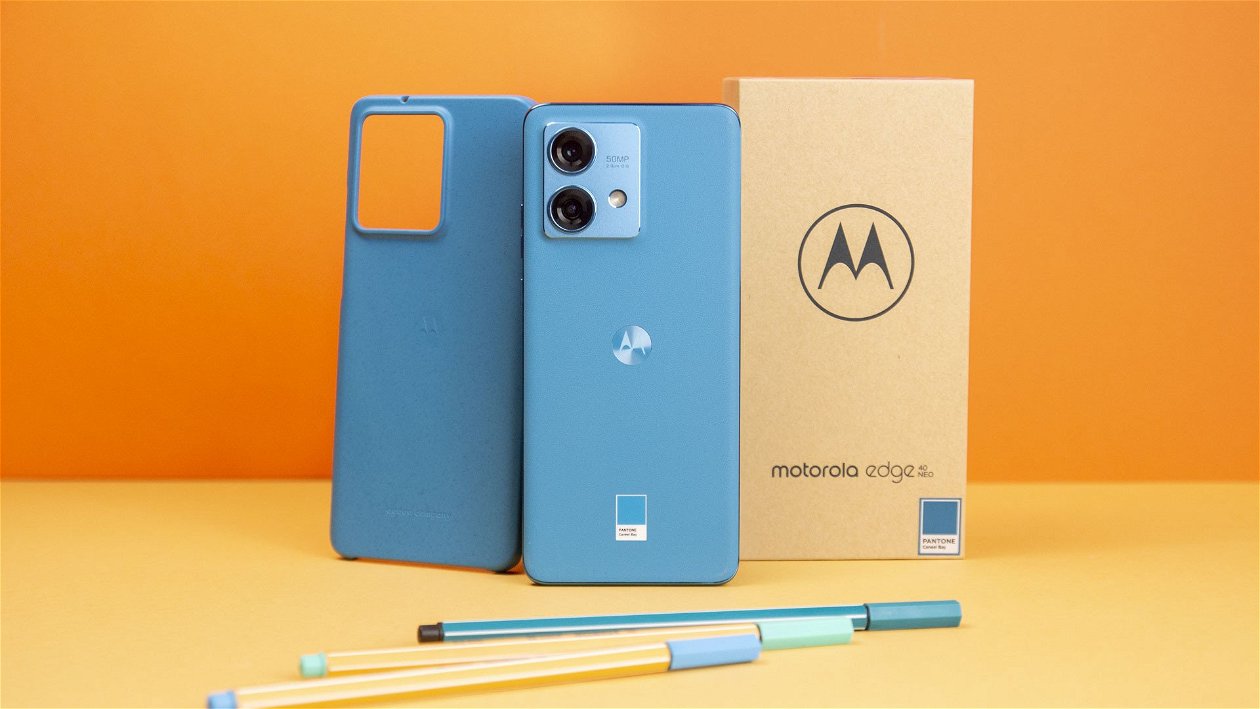 Immagine di Motorola edge 40 Neo recensione, l'ultimo arrivato in una serie di successo
