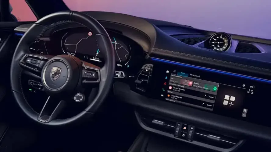Immagine di La nuova Porsche Macan elettrica sarà ricca di tecnologia, fino a tre schermi