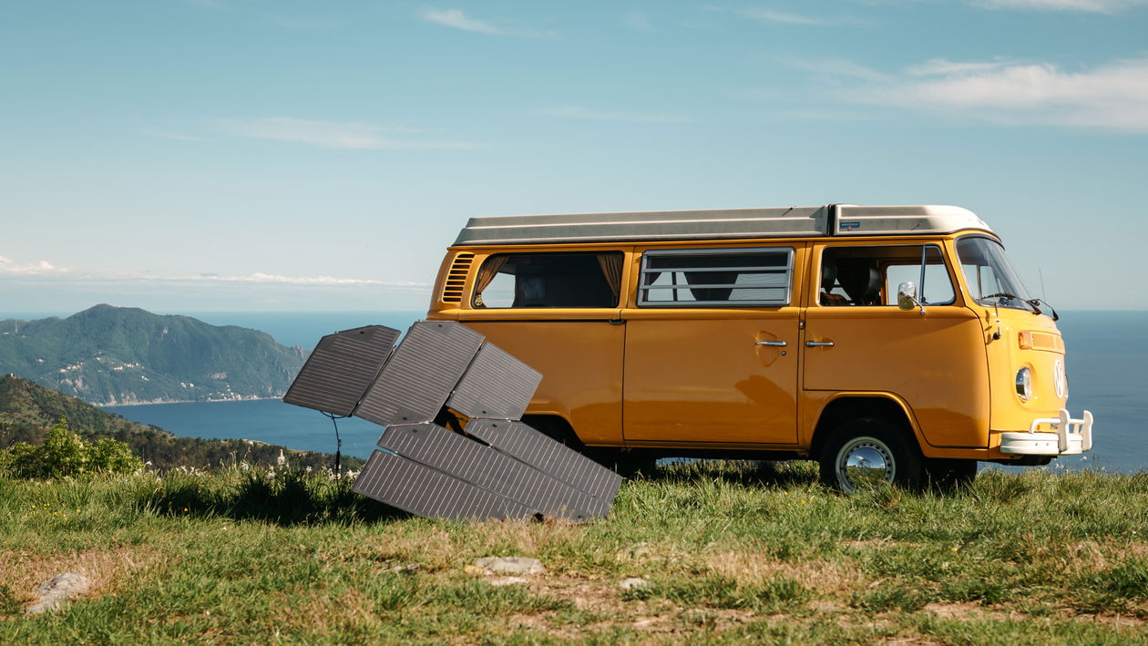 Immagine di Levante presenta Origami, il pannello solare ripiegabile