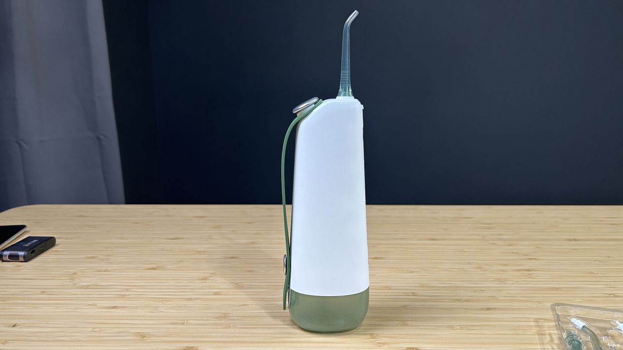 Immagine di Oclean W10, il filo interdentale senza fili | Test & Recensione