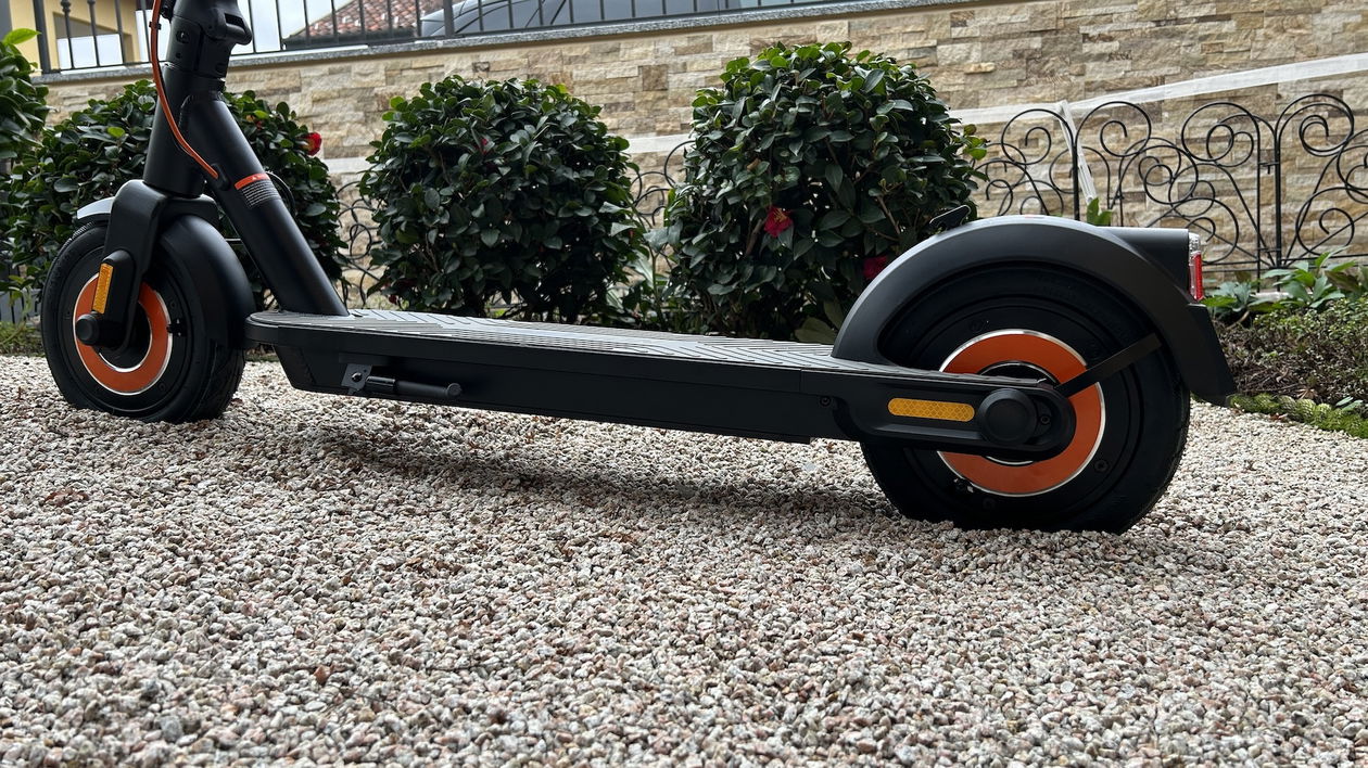 Immagine di InMotion Climber, il monopattino elettrico che non teme le salite | Test & Recensione