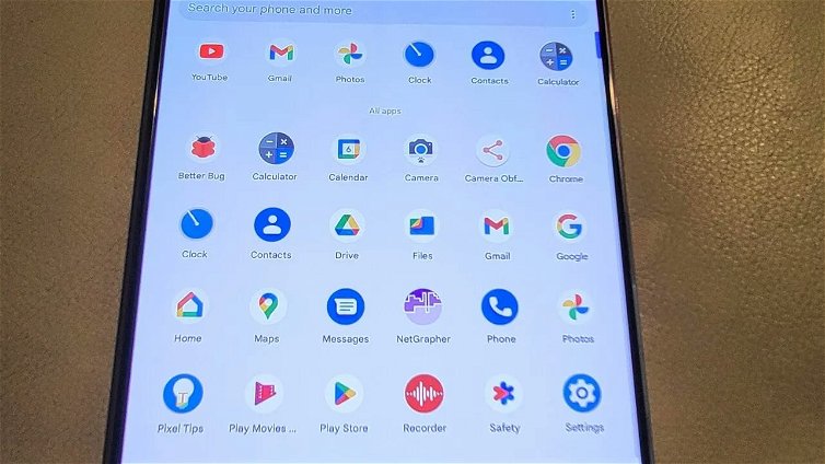 Immagine di Il prototipo "Jumbojack" di Google finisce in vendita, è uno smartphone Samsung modificato