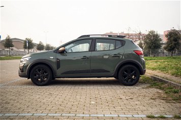 Dacia Sandero GPL in offerta a 79 euro al mese, negli allestimenti Stepway e Streeway