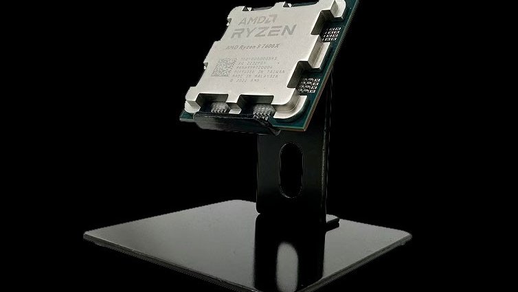 Immagine di Ecco una fotografia "osé" della macchina più potente per fabbricare le CPU