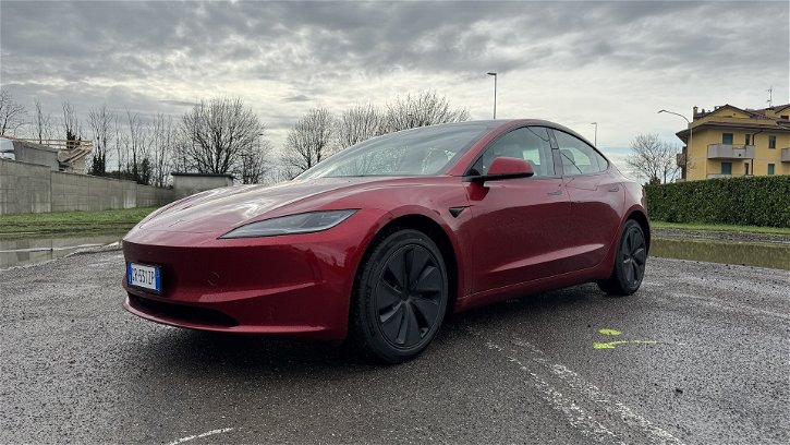 Immagine di Tesla Model 3 Long Range 2024, cosa mi piace e cosa no | La mia prova