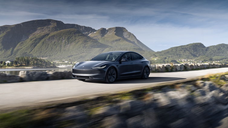 Immagine di 5 motivi per comprare Tesla Model 3 2024