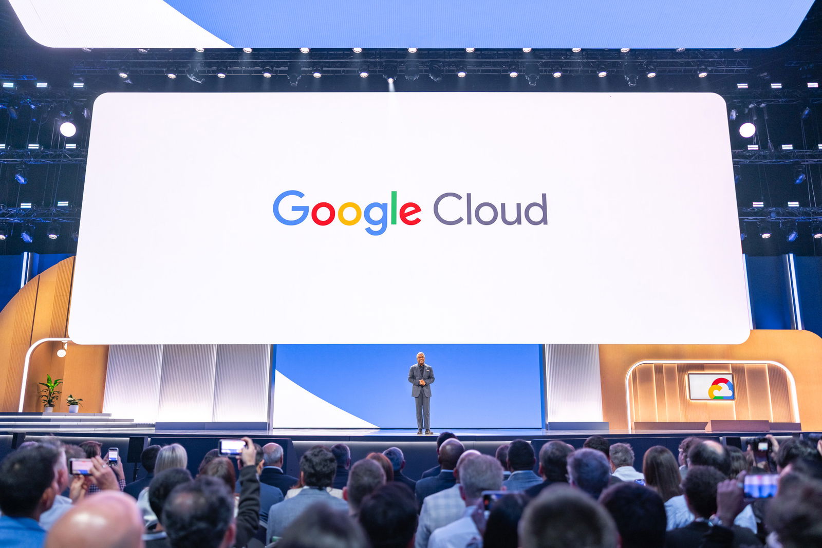 Immagine di Google presenta Ironwood: supercalcolo AI senza compromessi