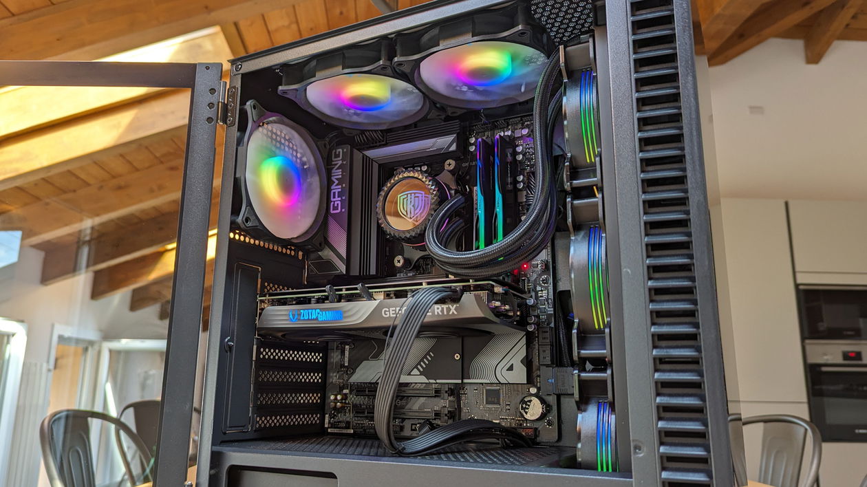 Immagine di Come si gioca su un PC con RTX 4070 SUPER? La nostra prova