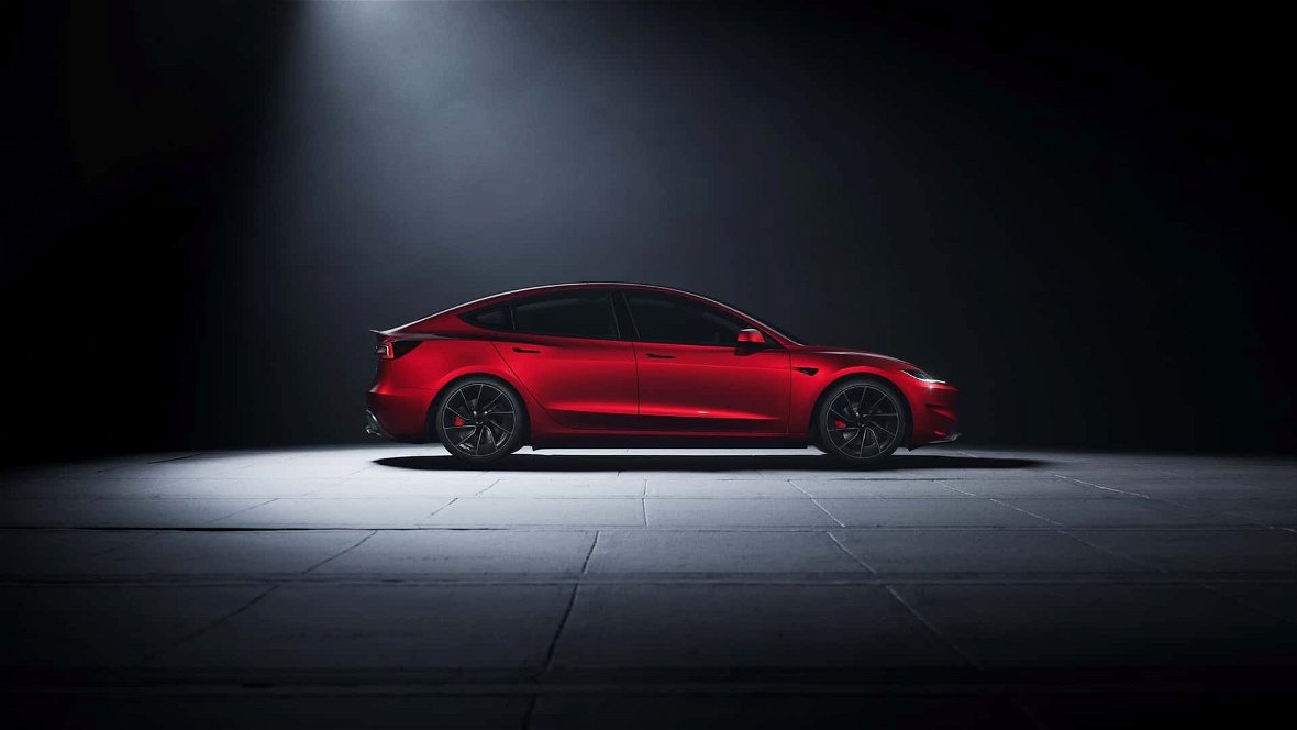 Tesla torna a parlare di un modello che costa meno di Model 3