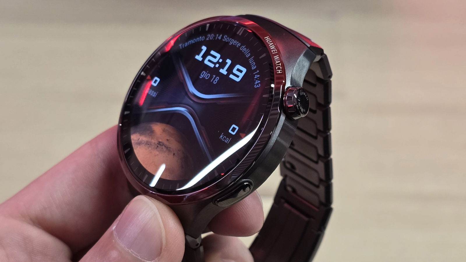 Immagine di Questo bellissimo smartwatch Huawei in edizione limitata è finalmente disponibile anche in Italia