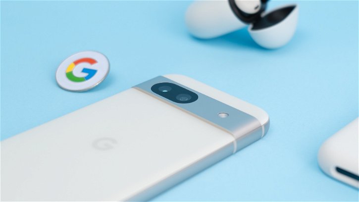 Immagine di Google Pixel batte iPhone, garantendo più anni di aggiornamenti software