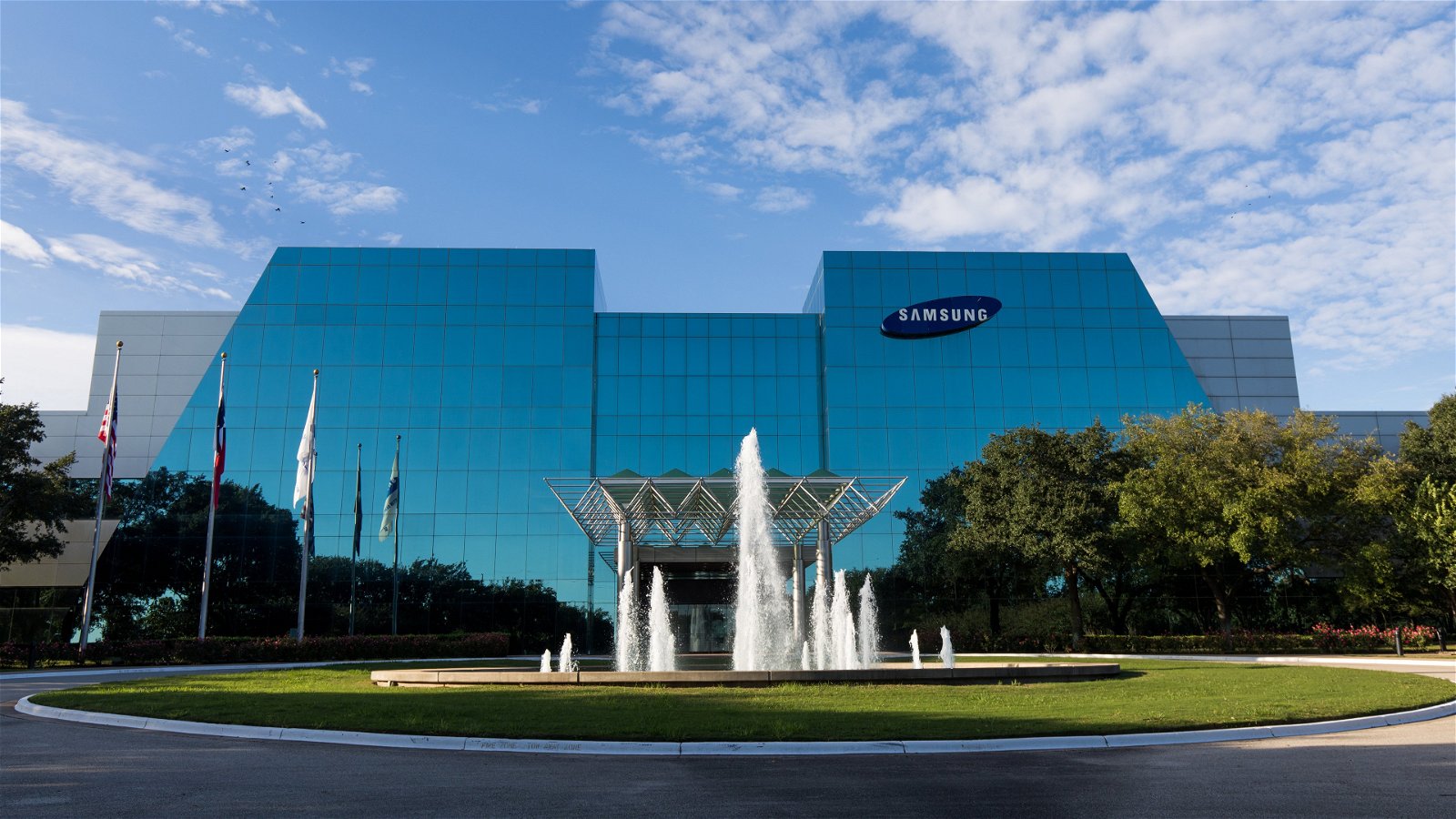 Immagine di Samsung posticipa il suo impianto di produzione in Texas per accelerare la corsa ai 2nm, sfida aperta con TSMC e Intel