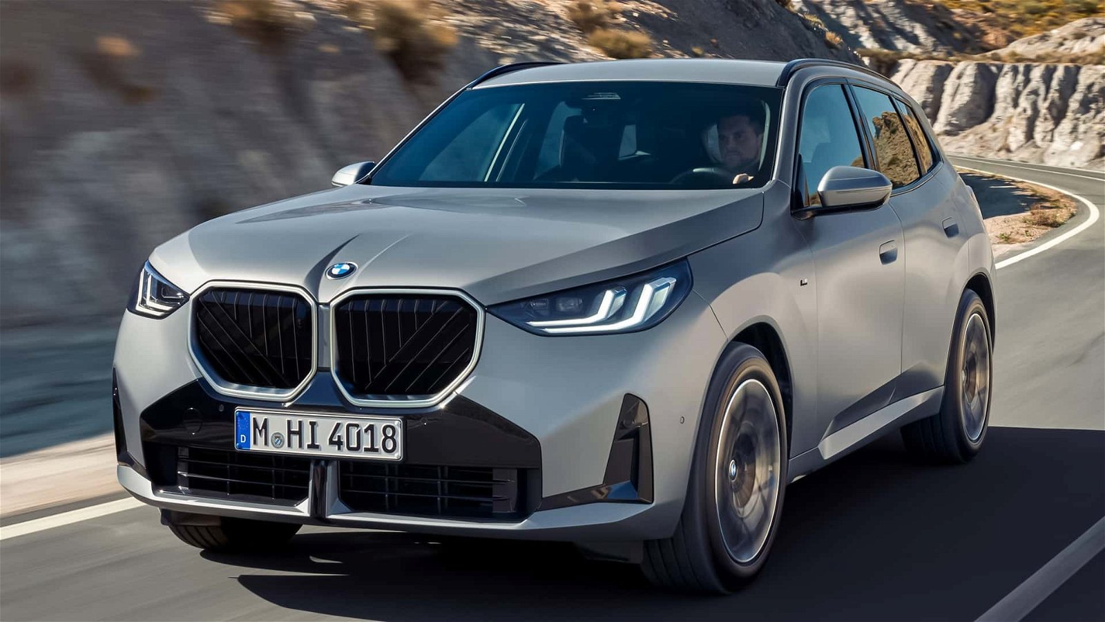 Immagine di Nuova BMW X3 diventa plug-in ma rimane anche diesel, si parte da 58mila euro