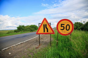 Il limitatore di velocità obbligatorio (ISA) è sbagliato, vi spiego perché