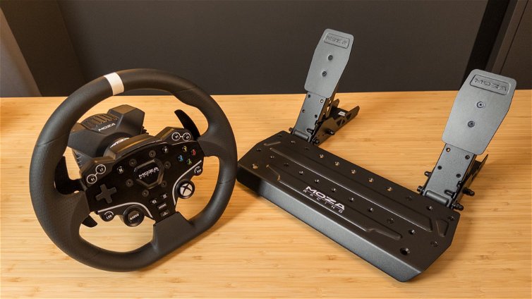 Immagine di MOZA R3, un kit accessibile per appassionati di Sim Racing su Xbox e PC | Recensione