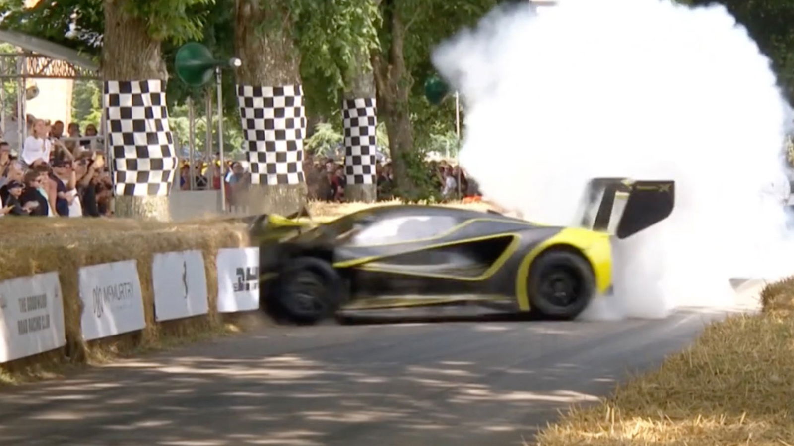 Immagine di Cosa è successo alla Lotus da 2.000 cavalli che si è schiantata a Goodwood? Spiegato ora il motivo