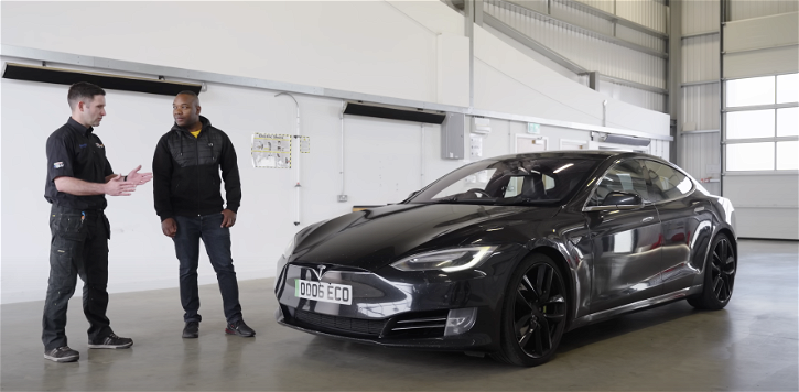 Immagine di Questa Tesla è immortale: quasi 700.000 km e la batteria non batte ciglio