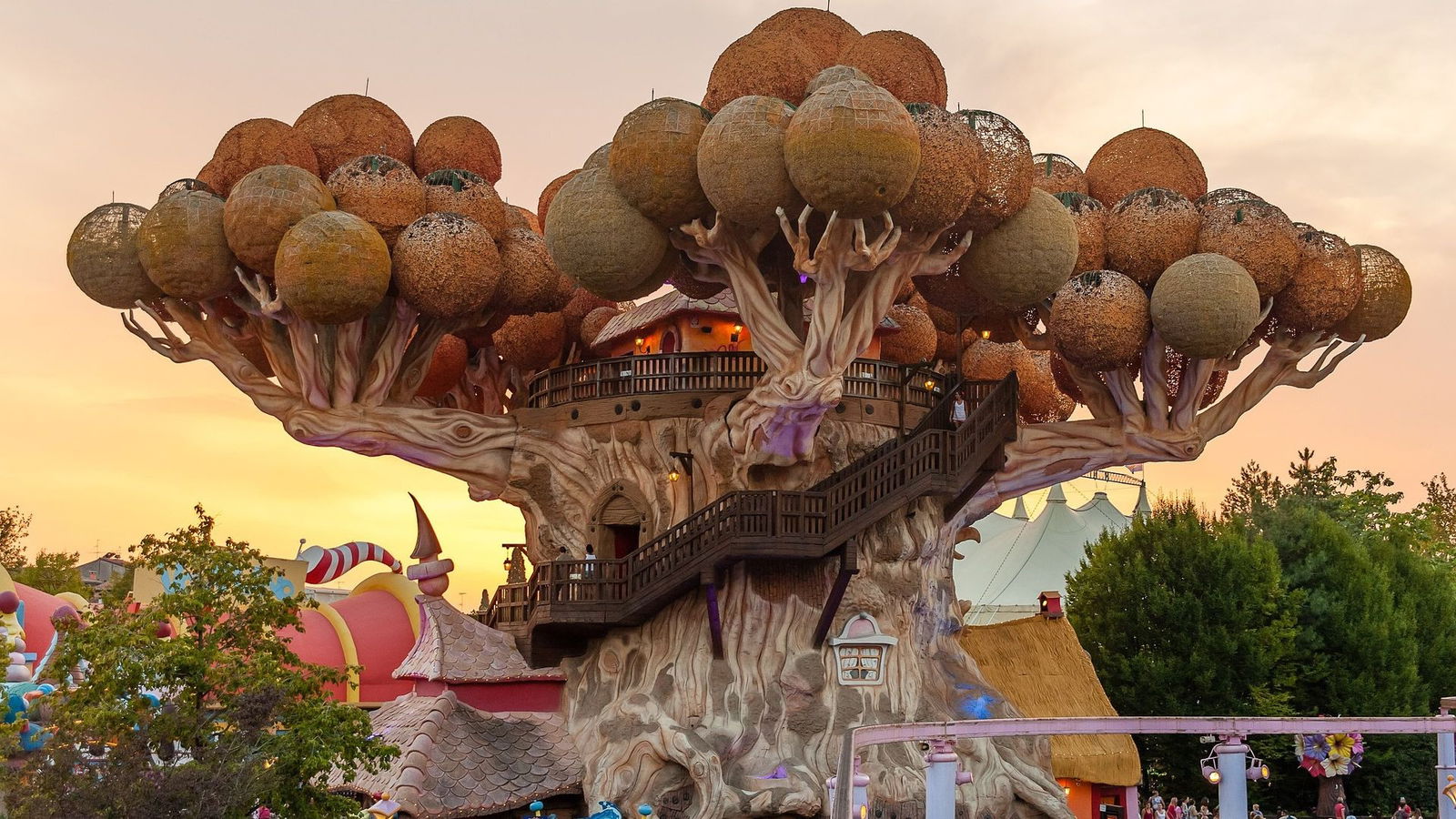 Immagine di Bevi un caffé a Gardaland e vinci una fornitura per un anno di caffé Illy!