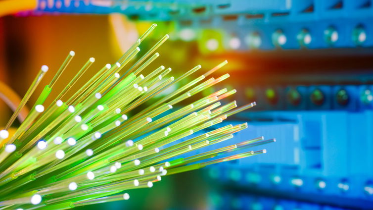 Immagine di Fibra più veloce: scopri tutti i vantaggi di una connessione ultra-rapida