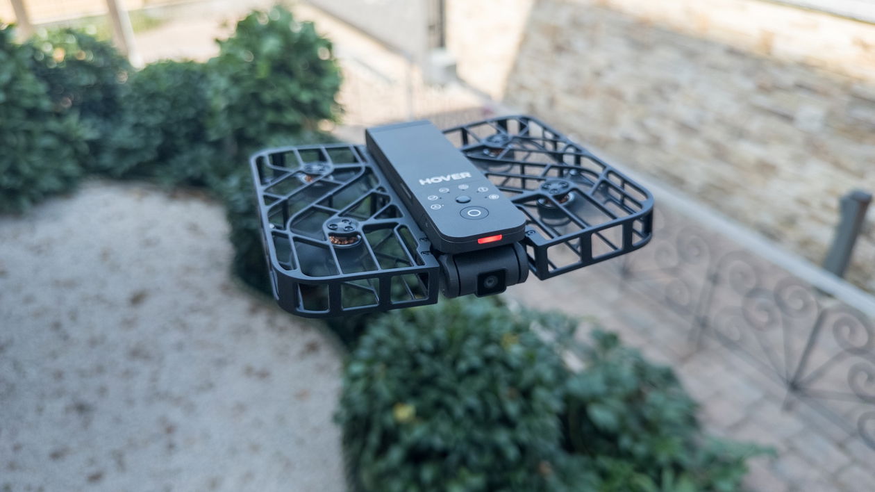 Immagine di HoverAir X1, il piccolo selfie-drone da portare sempre in tasca | Test & Recensione