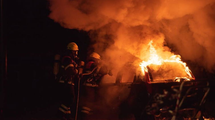 Immagine di Ecco come gli USA vogliono risolvere il problema incendi sulle EV