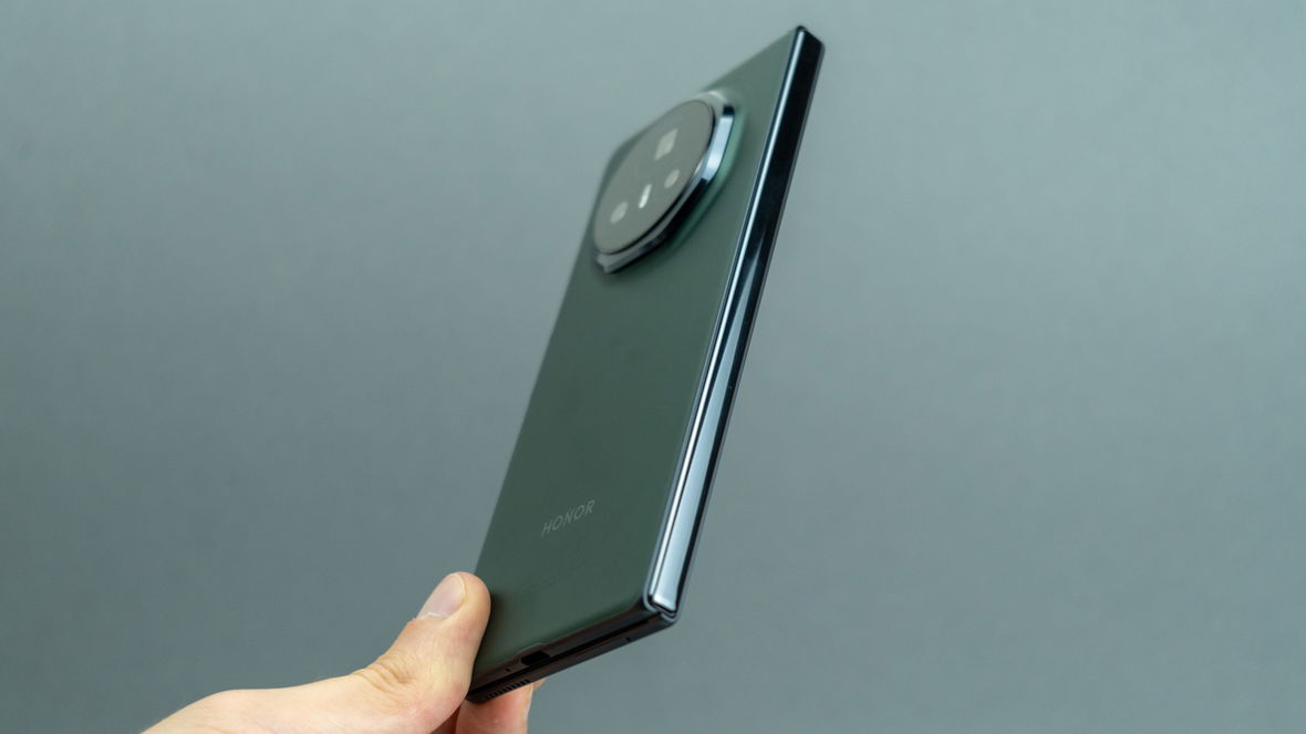 6000mAh per Magic V5, Honor pronta con il pieghevole dei sogni?