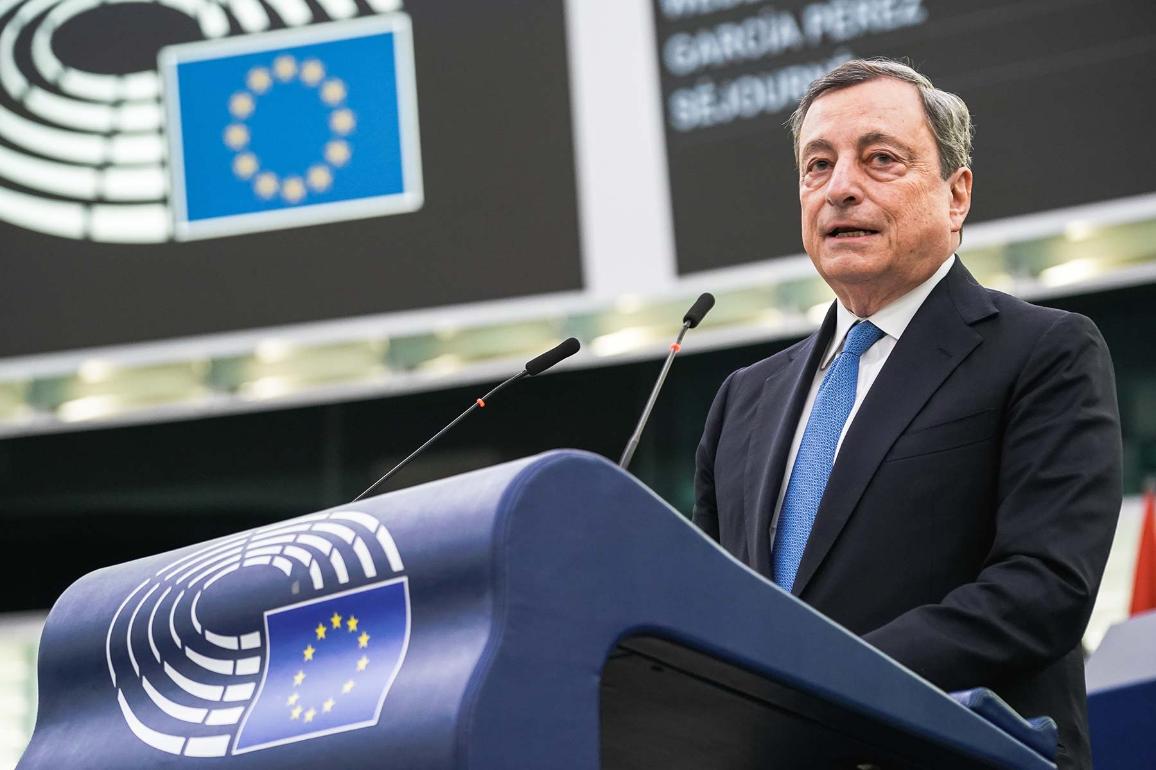 Immagine di Ecco come Mario Draghi vuole salvare l'industria dell'auto europea