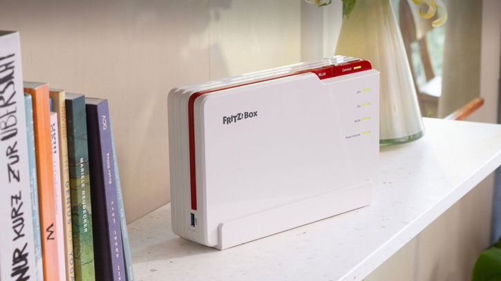 Immagine di FRITZ!Box 5690 Pro arriva in Italia, con Wi-Fi 7 e hub Zigbee integrato