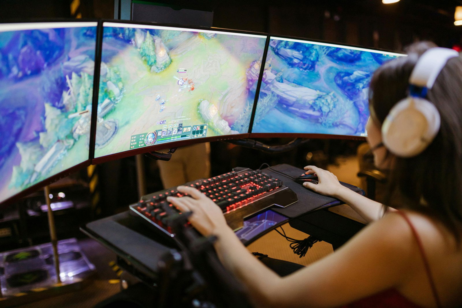 Immagine di Che risoluzione e dimensione scegliere per il monitor gaming?