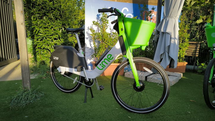 Immagine di Micromobilità: Lime rilancia a Milano con l’abbonamento Lime Pass