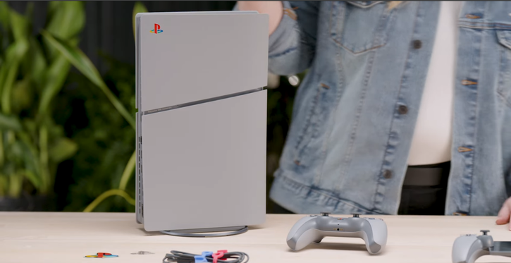 Immagine di PS5 Pro Anniversary Edition, prezzi folli dei bagarini: chi lo avrebbe mai detto?