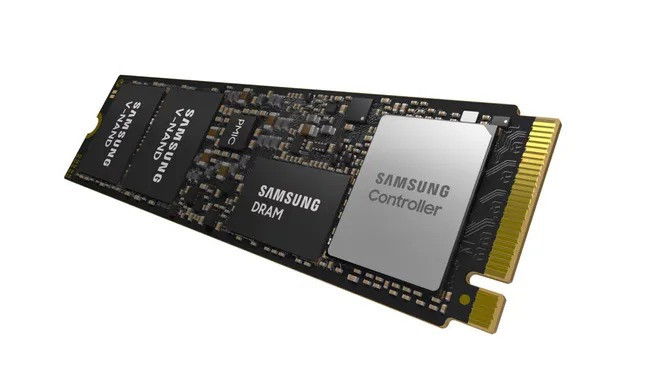 Immagine di Samsung ha iniziato la produzione del suo SSD più veloce di sempre