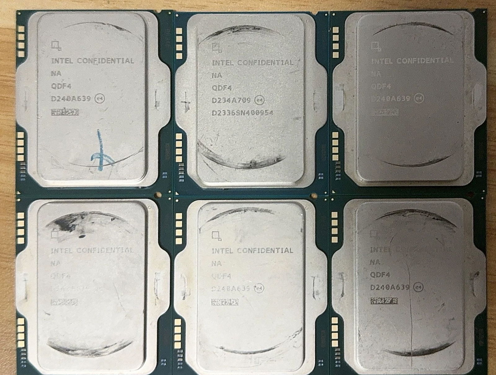 Immagine di Alcuni sample di Intel Arrow Lake finiscono in vendita, chiesti più di 1000 euro