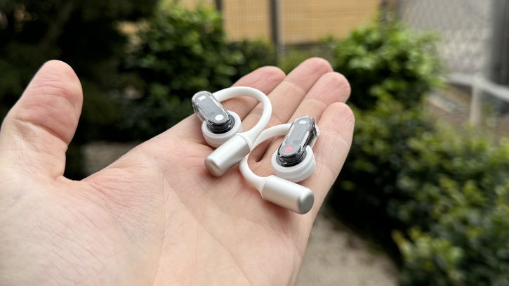 Immagine di Nothing Ear (Open), gli auricolari aperti super comodi con ChatGPT | Test & Recensione