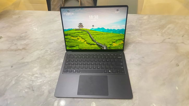 Immagine di Il nuovo Surface Laptop vittima dei leak, ecco come sarà