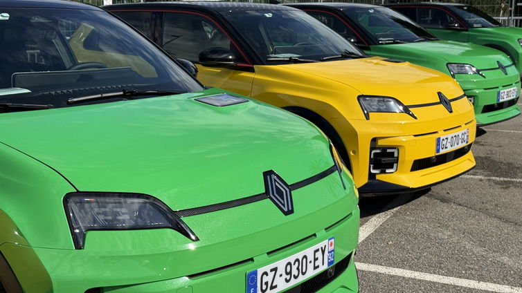 Immagine di Con Renault 5 E-Tech Electric inizia la "rivoluzione" delle EV europee?