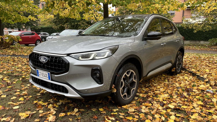 Immagine di 5 motivi per non comprare Ford Kuga 2.5 Full Hybrid