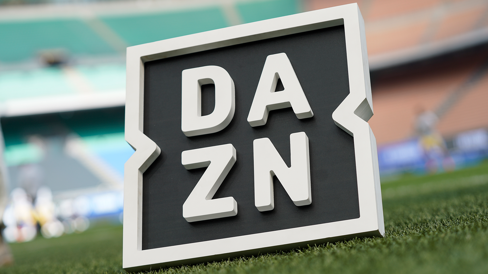 Immagine di Tutta la serie A da 14,90€ al mese con il Black Friday di DAZN: ma resta poco tempo!